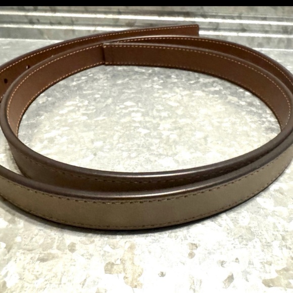 Authentic New Coach Belts w Interchangeable Buckles - Picture 4 of 12